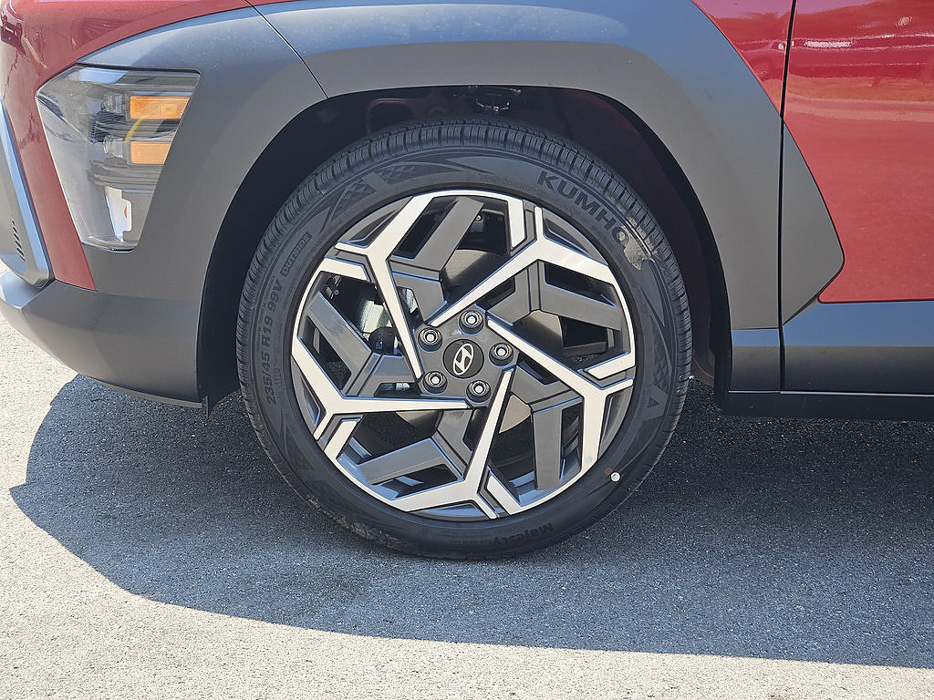 New 2026 Hyundai Kona SEL Premium FWD image 12