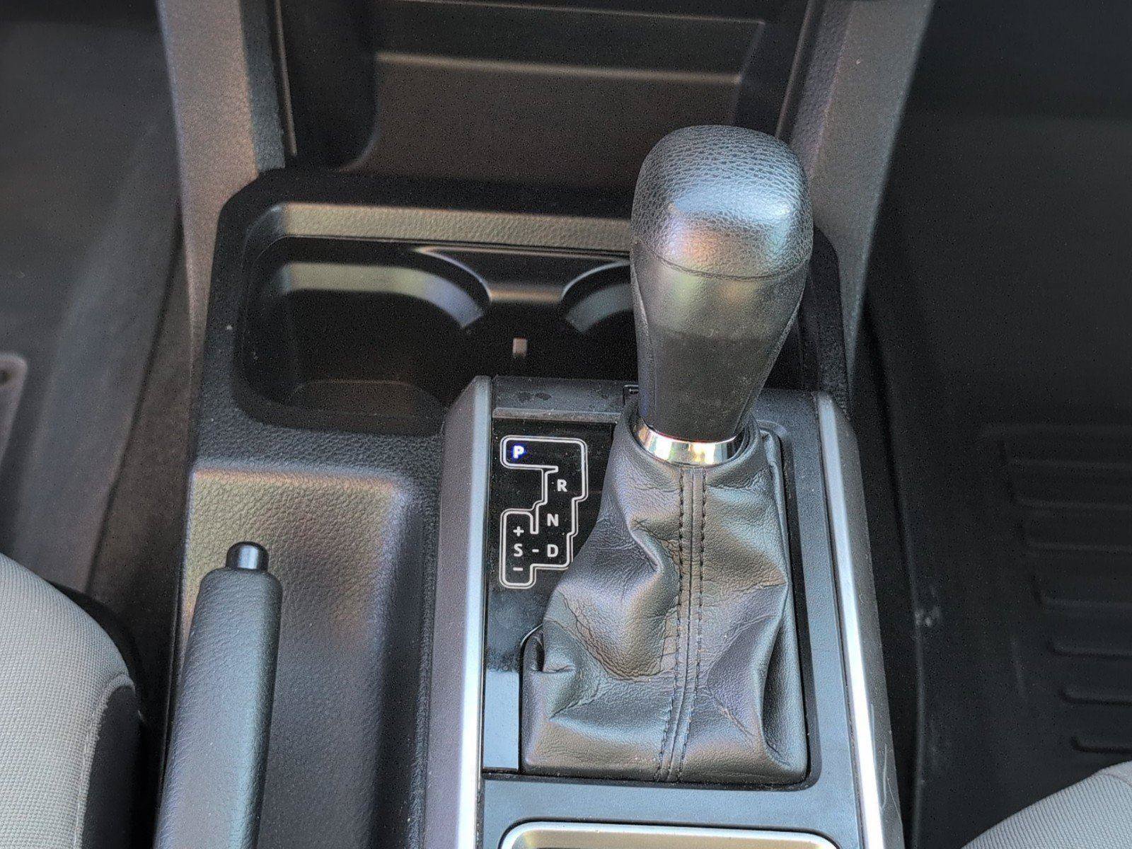 Used 2022 Toyota Tacoma SR5 w/ Technology Package RWD image 22