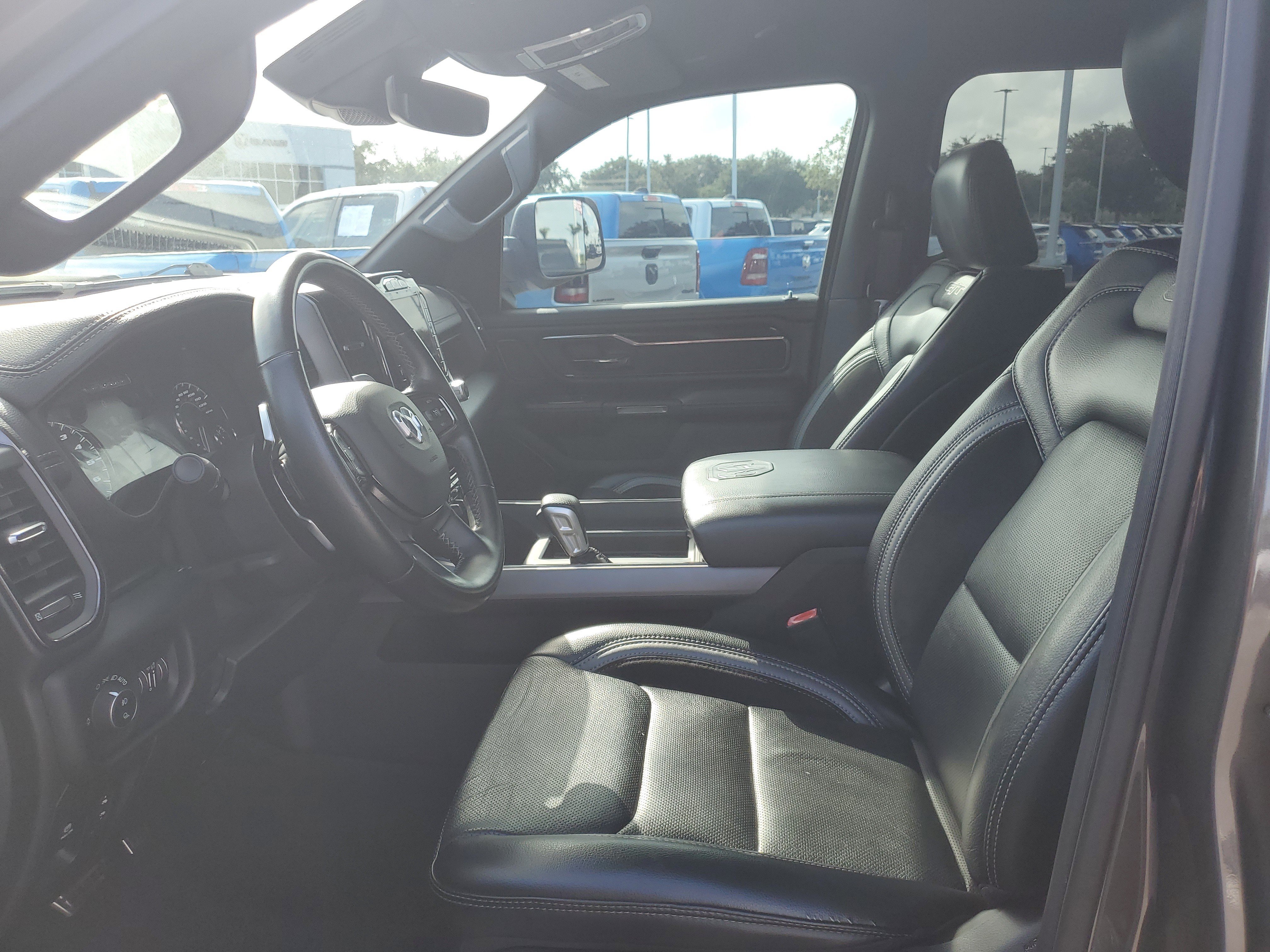 Used 2022 RAM 1500 Laramie AWD/4WD image 14