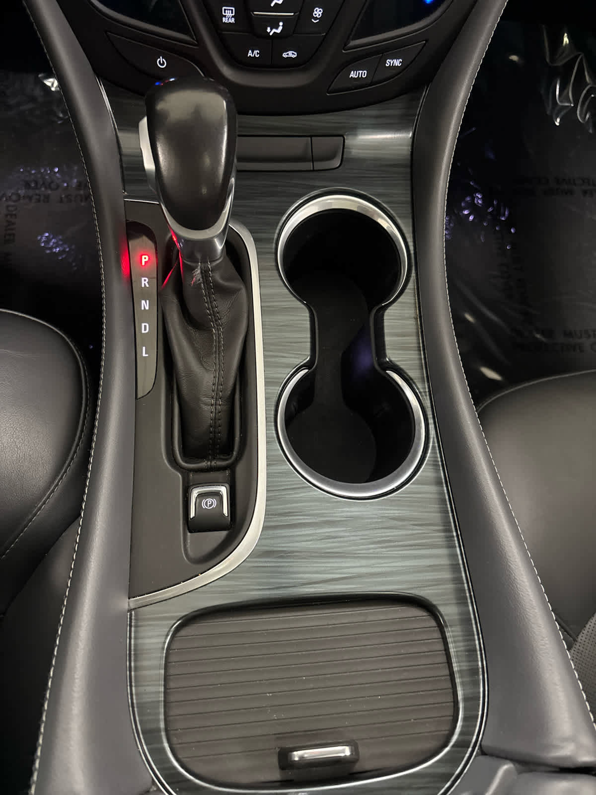 Used 2019 Buick Envision Essence image 27