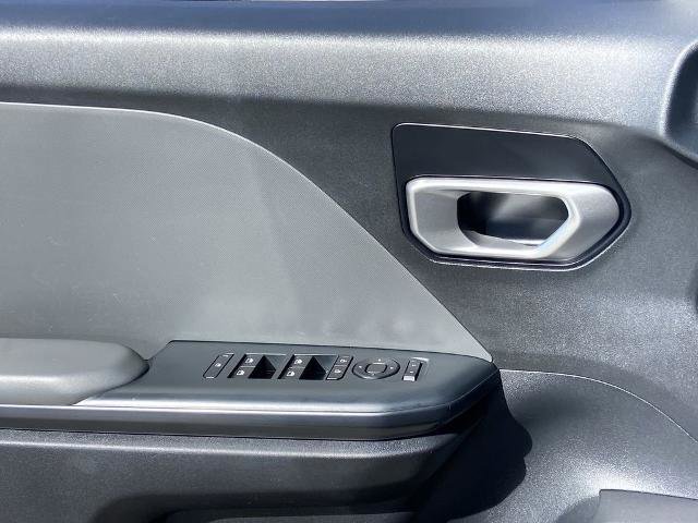 Used 2025 Kia K4 image 18