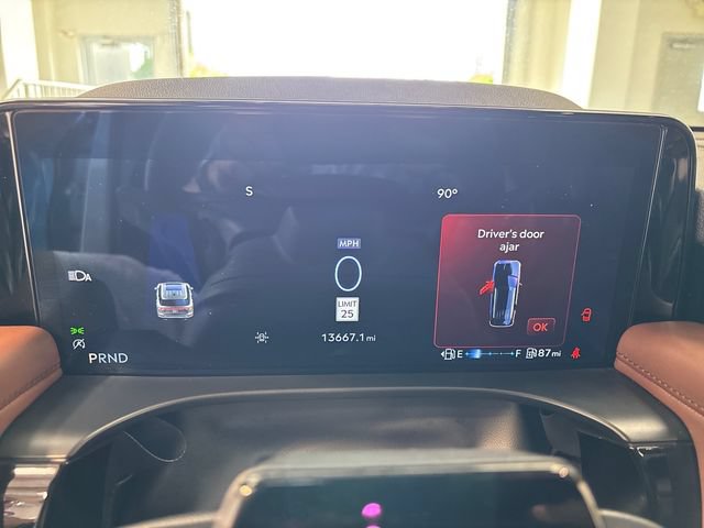 Used 2025 Lincoln Aviator Reserve w/ Equipment Group 201A AWD/4WD image 10