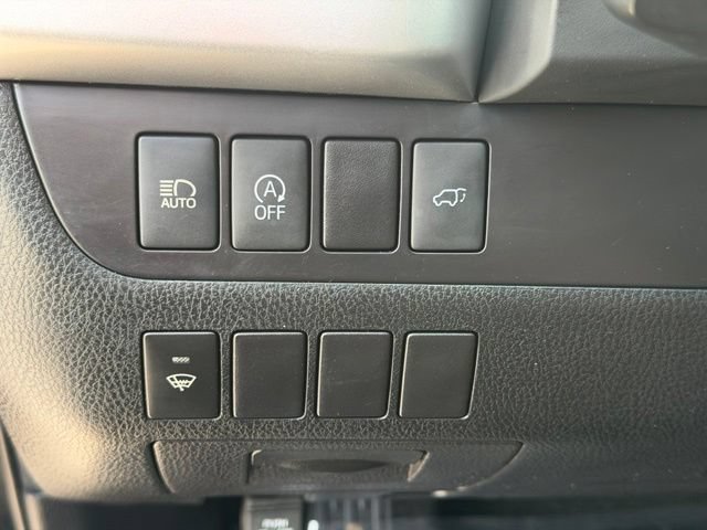 Used 2018 Toyota Highlander XLE AWD/4WD image 22