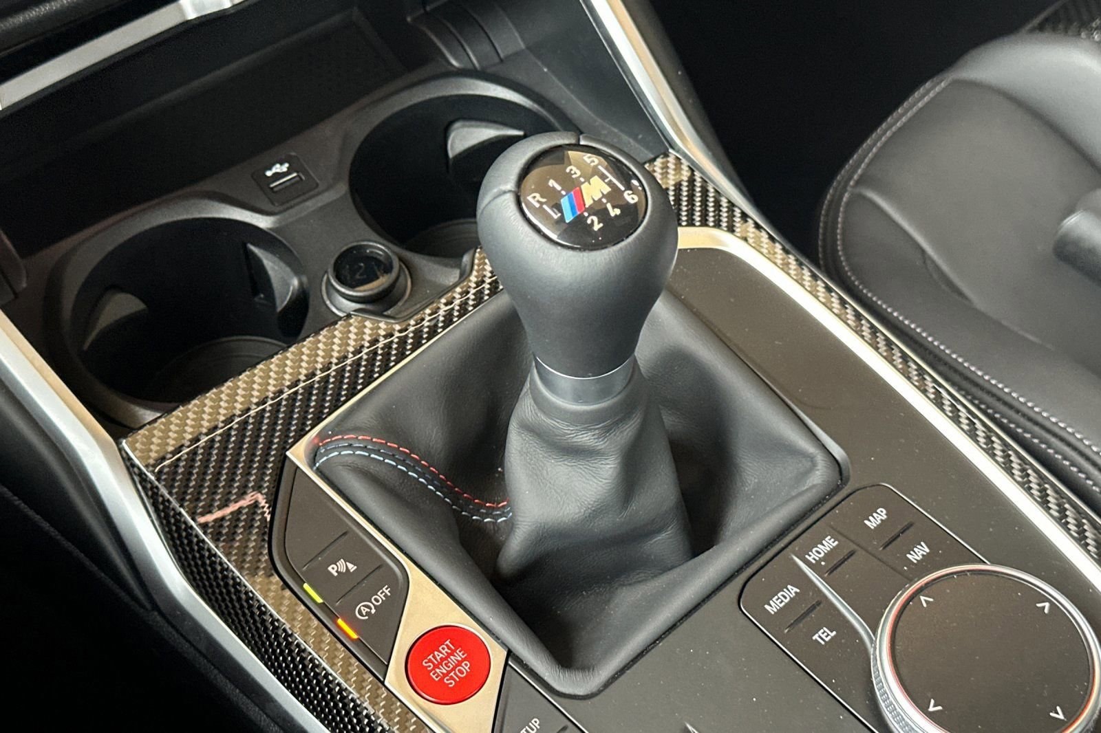 Used 2025 BMW M3 image 24