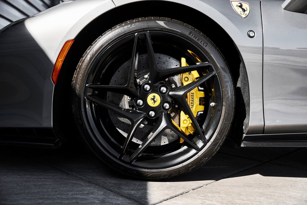 Used 2020 Ferrari F8 Tributo image 3