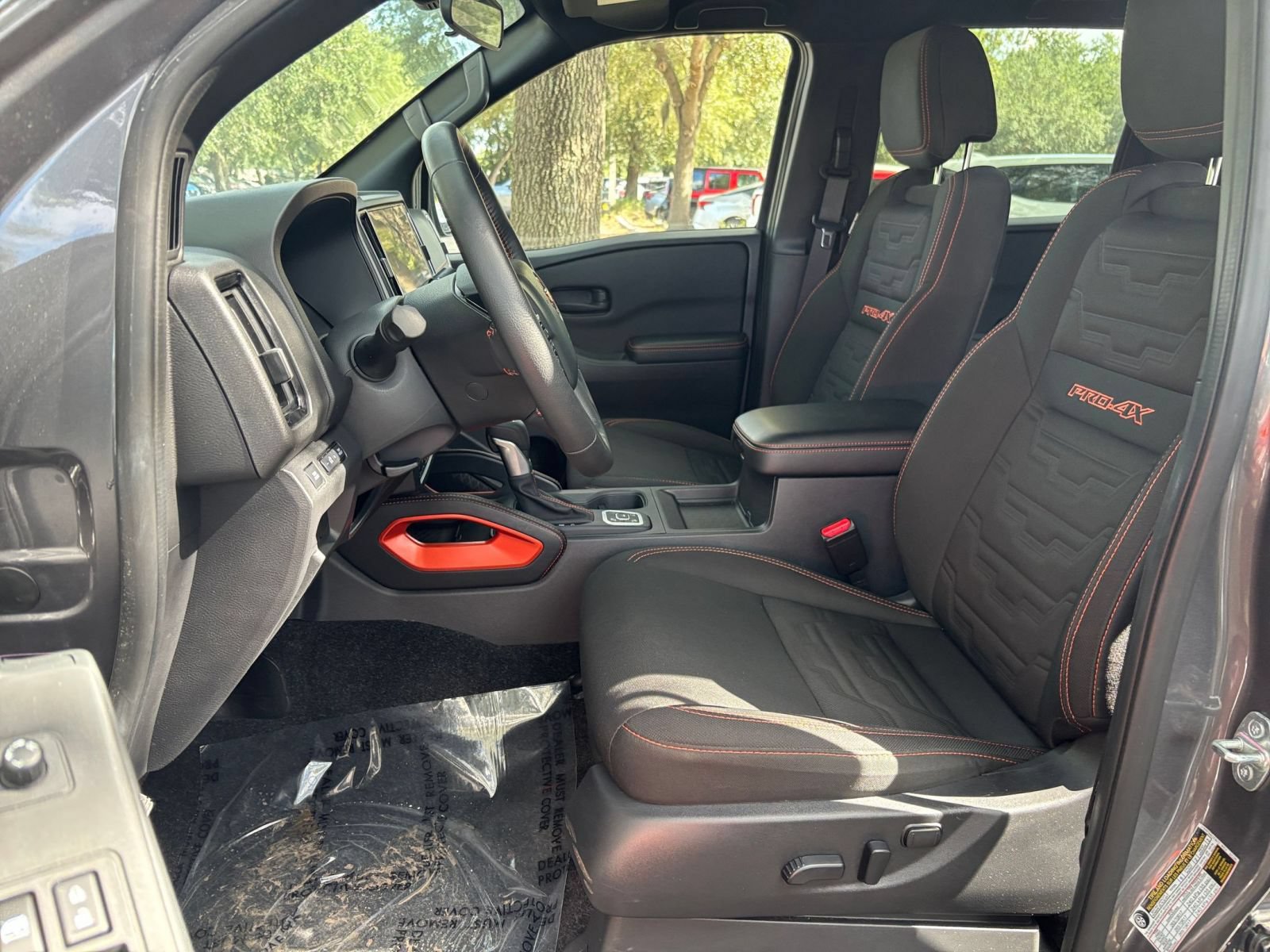 Used 2026 Nissan Frontier PRO-4X AWD/4WD image 27