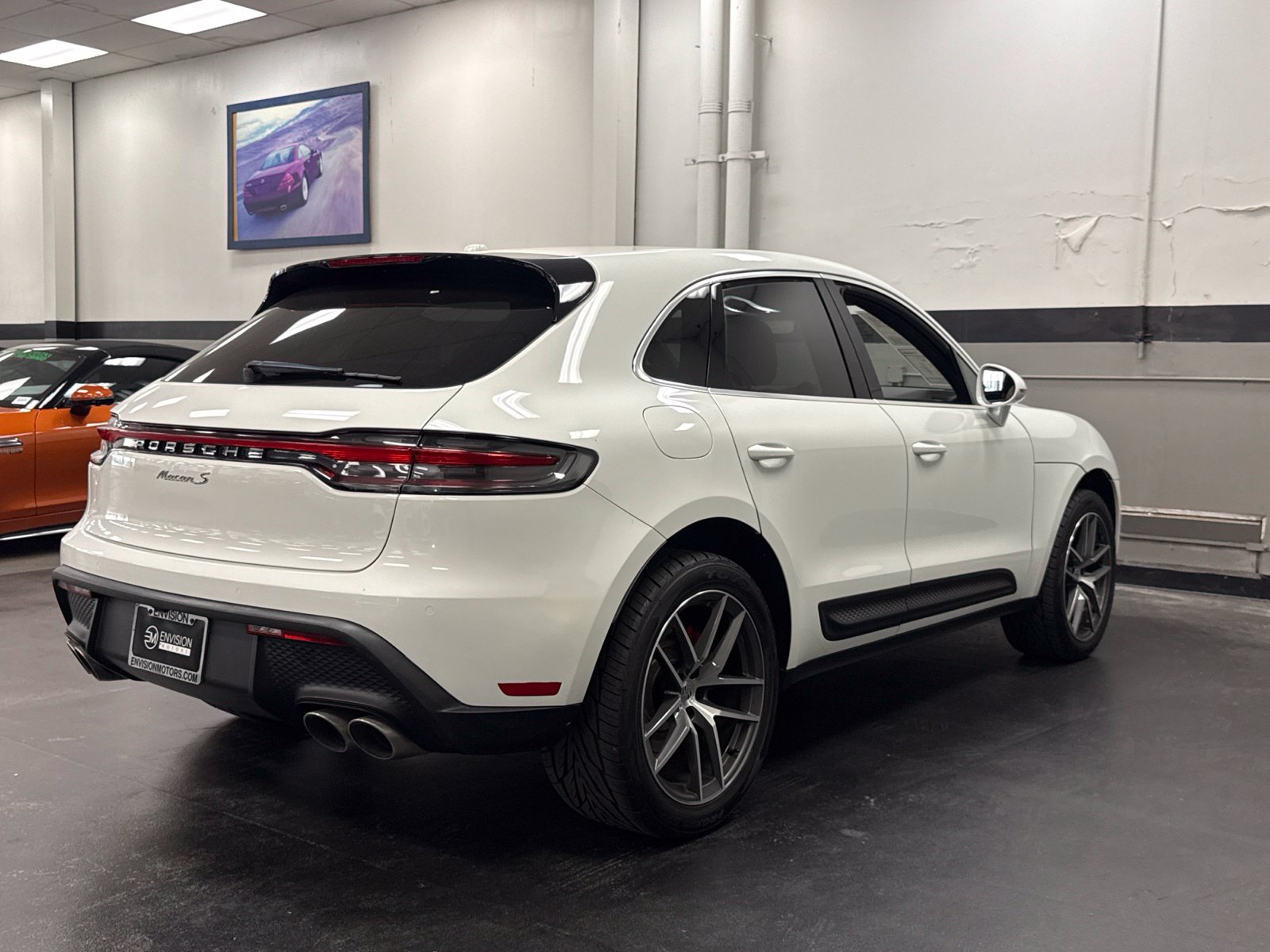 Used 2023 Porsche Macan S AWD/4WD image 10