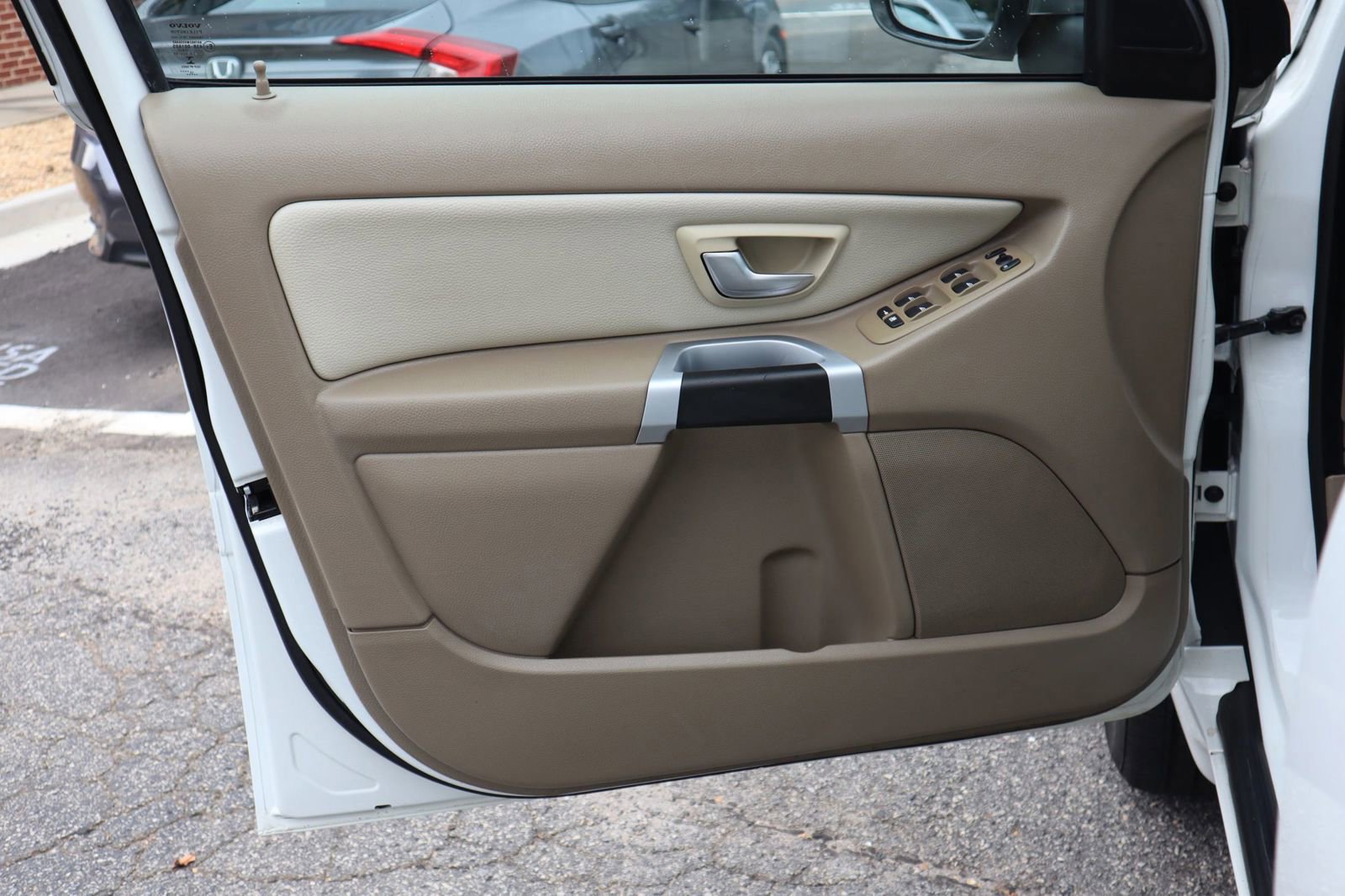 Used 2014 Volvo XC90 3.2 FWD image 7