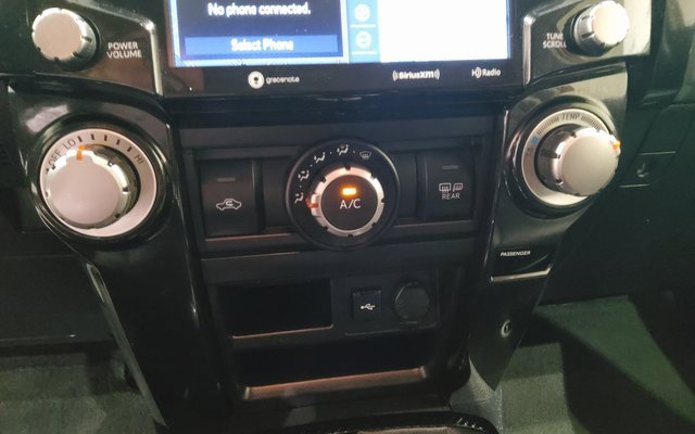 Used 2022 Toyota 4Runner TRD Off-Road Premium image 36