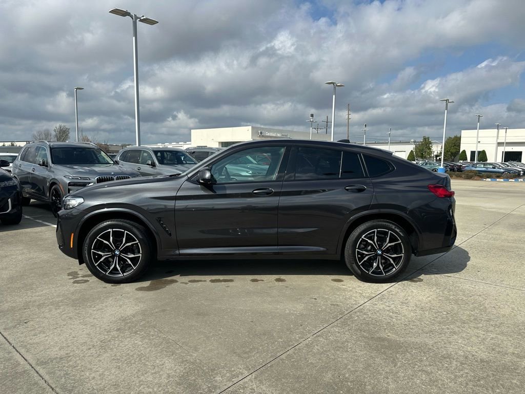 Certified 2025 BMW X4 xDrive30i image 5