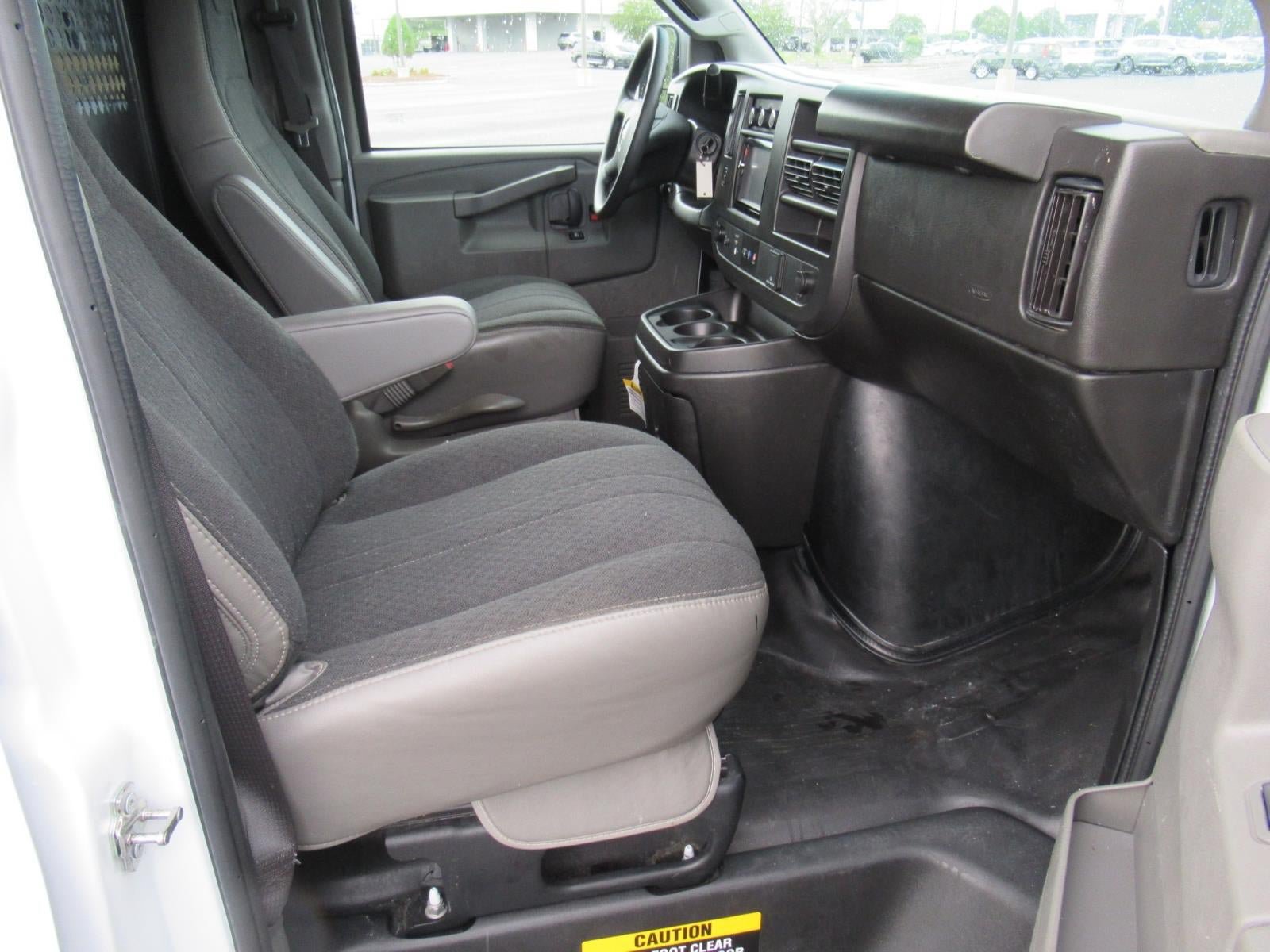 Used 2025 GMC Savana 2500 w/ Driver Convenience Package RWD image 10
