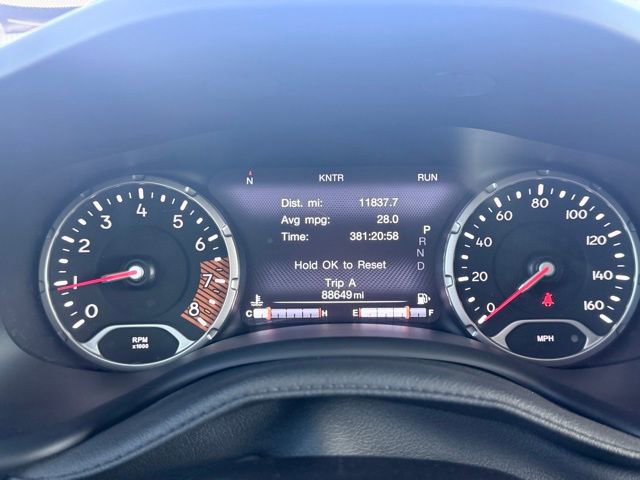 Used 2022 Jeep Renegade Trailhawk w/ Trailer Tow Group AWD/4WD image 12