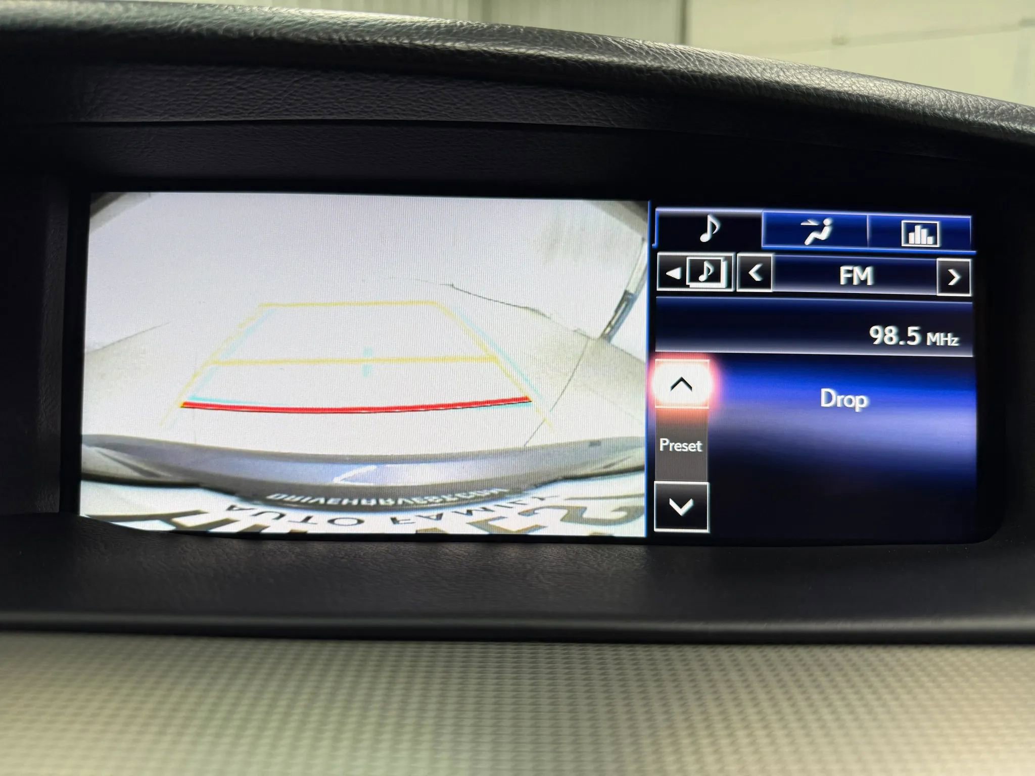 Used 2015 Lexus LS 460 AWD w/ F Sport Package image 24