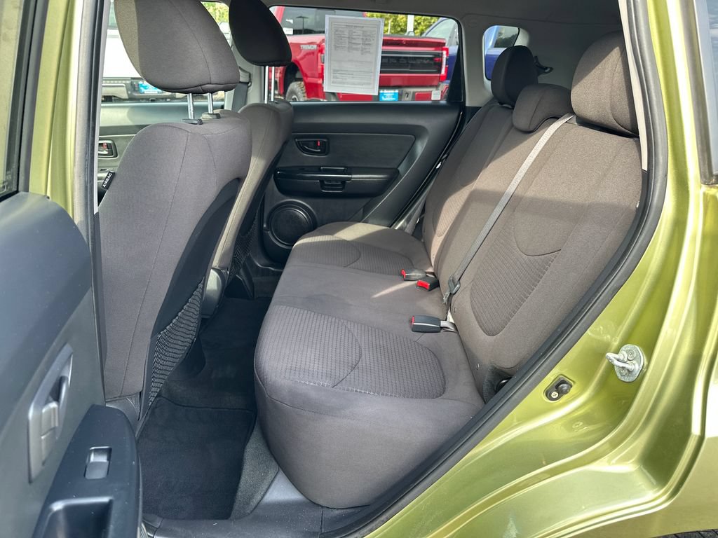 Used 2012 Kia Soul FWD image 17