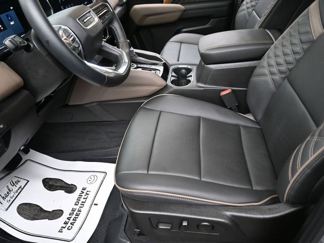 Used 2024 GMC Canyon Denali image 15