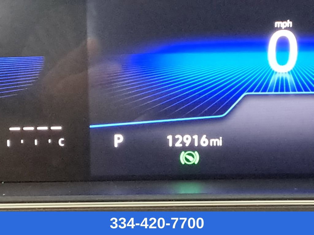 Used 2023 Volkswagen Tiguan SE image 27