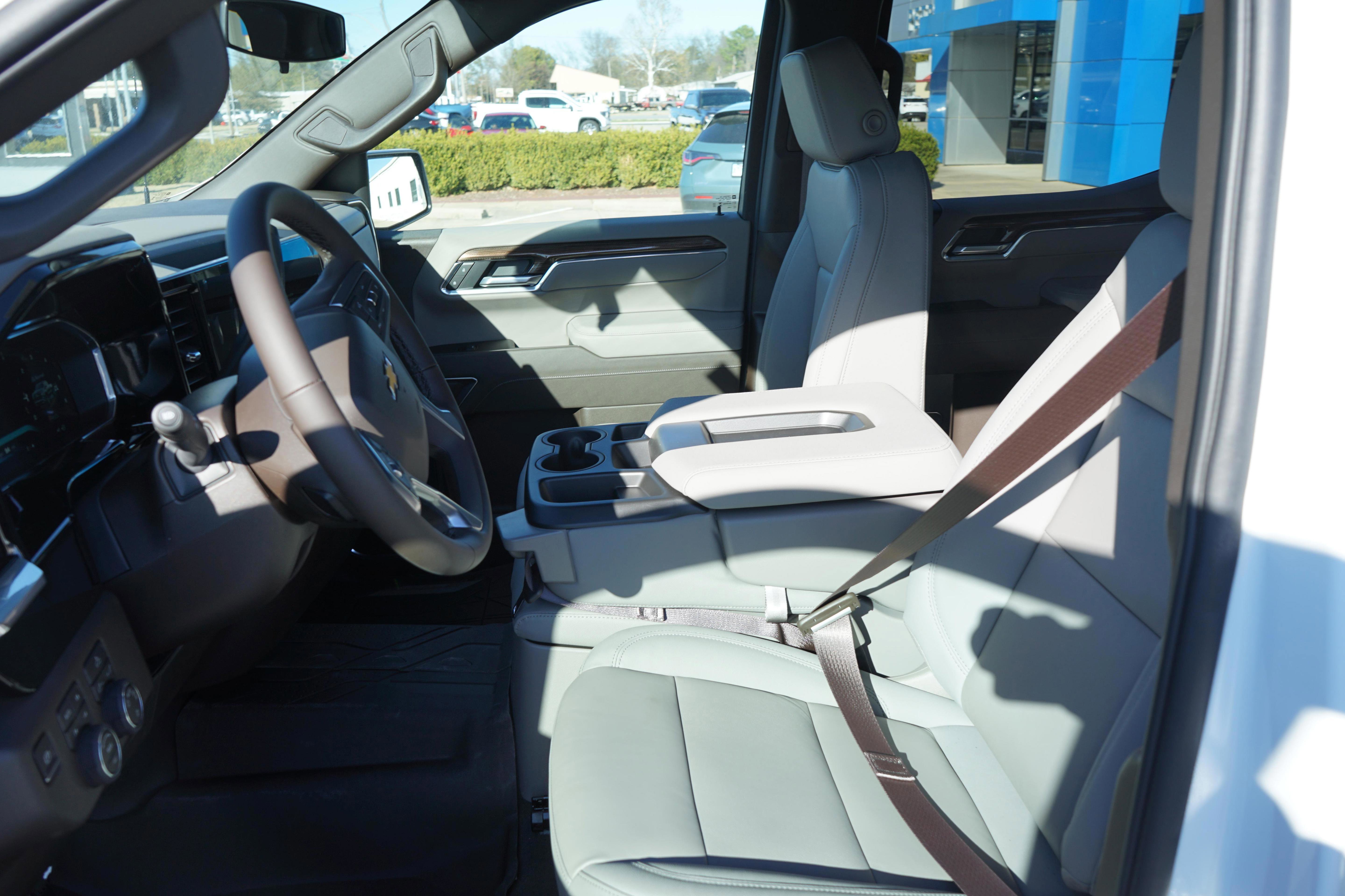 New 2026 Chevrolet Silverado 1500 LT w/ All Star Edition Plus AWD/4WD image 9
