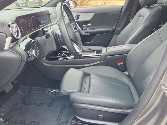 Used 2025 Mercedes-Benz CLA 250 image 5