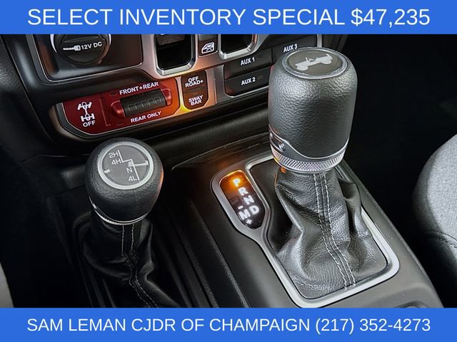 New 2025 Jeep Wrangler Unlimited Rubicon w/ Convenience Group AWD/4WD image 16
