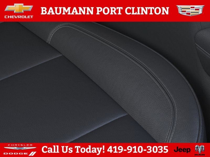 New 2026 Chevrolet Suburban Z71 w/ Comfort Package AWD/4WD image 22