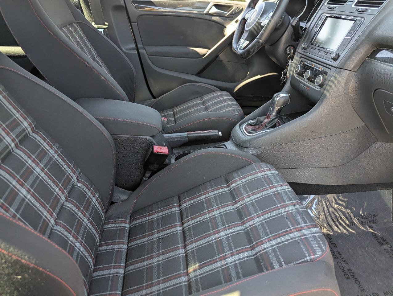 Used 2012 Volkswagen GTI 4-Door image 11