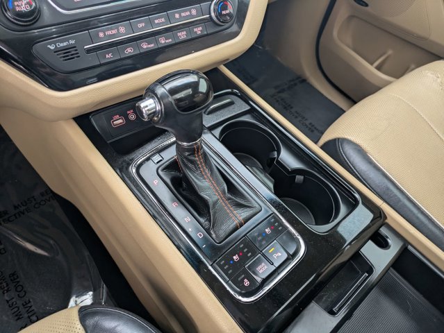 Used 2016 Kia Sedona SX Limited image 13