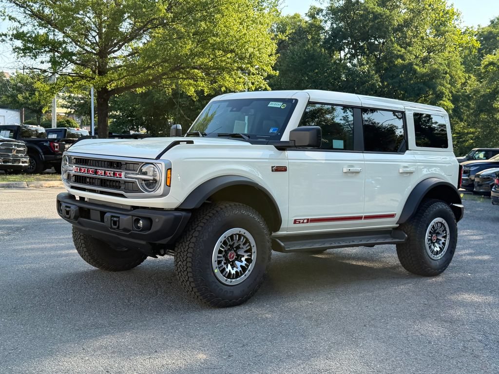 New 2026 Ford Bronco Outer Banks w/ Sasquatch Package AWD/4WD image 3