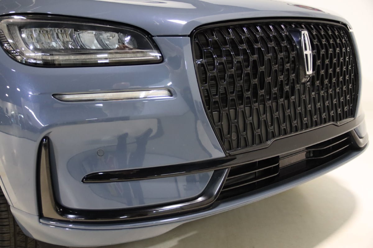 Used 2024 Lincoln Corsair AWD w/ Equipment Group 101A image 17