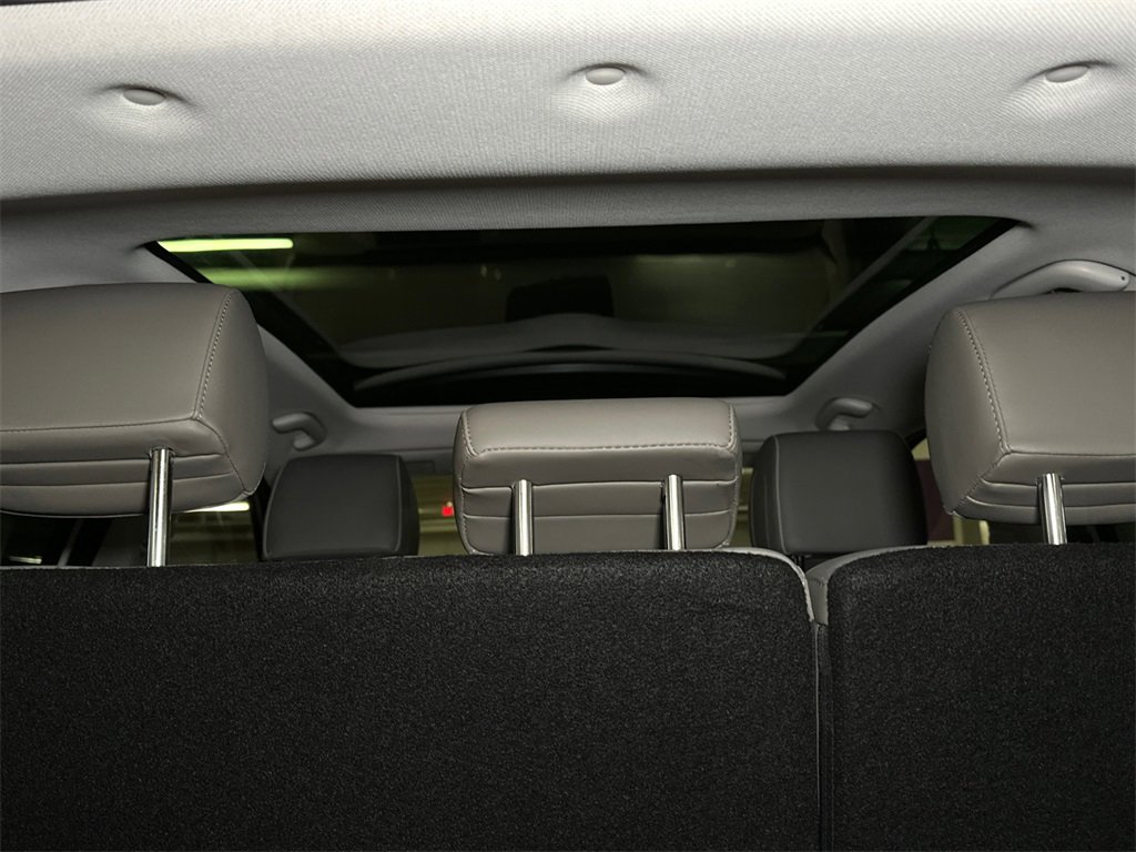 Used 2024 Hyundai Ioniq 5 Limited image 8