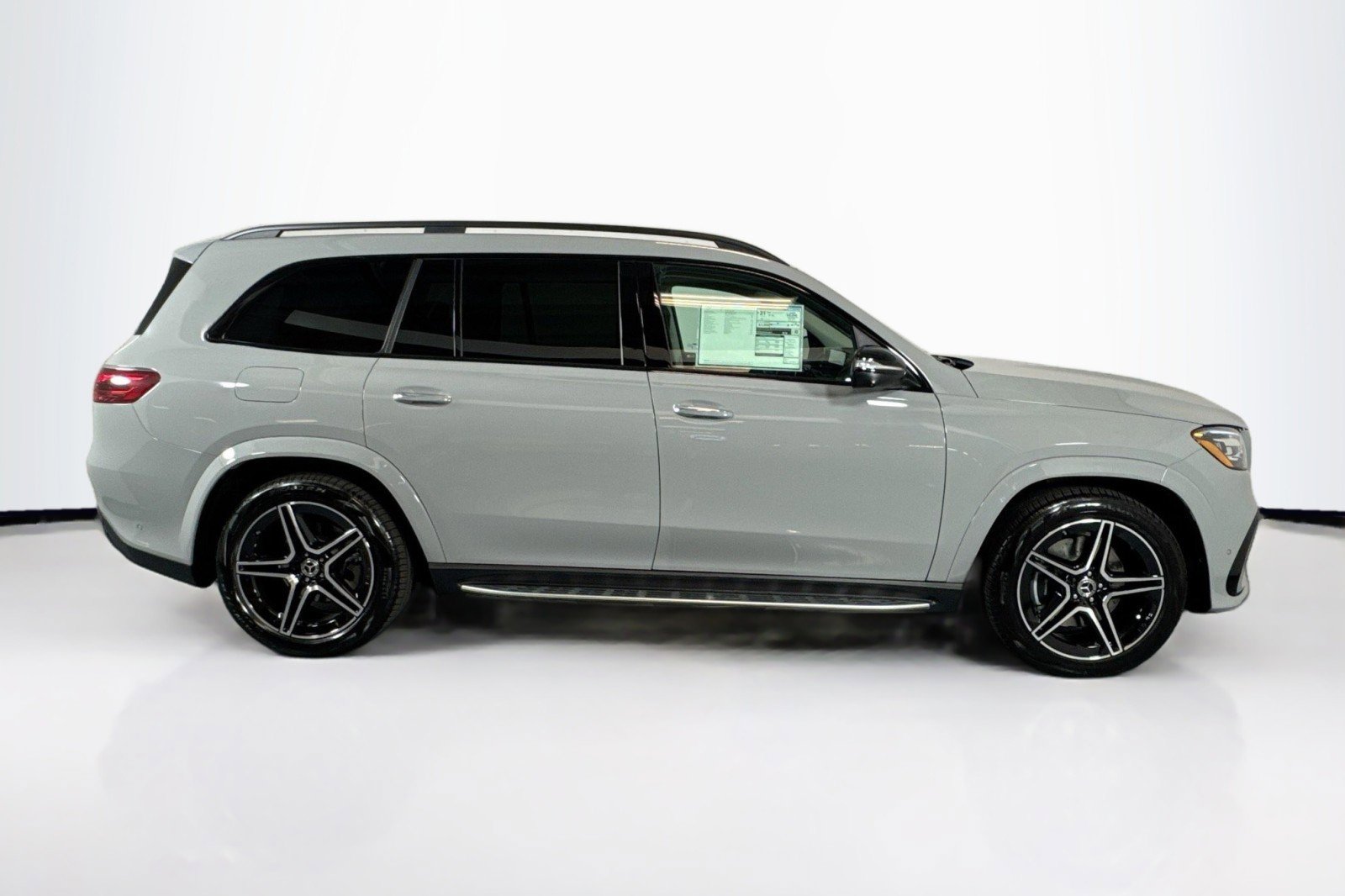 New 2026 Mercedes-Benz GLS 450 4MATIC image 4