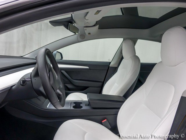 Used 2021 Tesla Model 3 Performance image 12