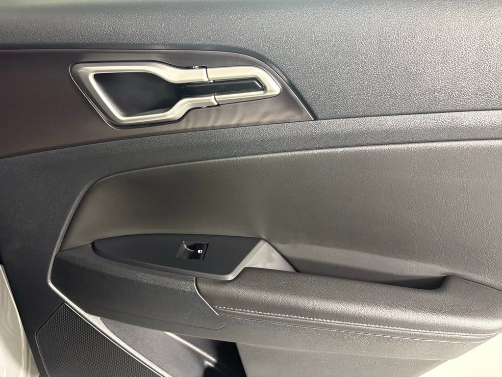 New 2026 Kia Sportage EX image 15