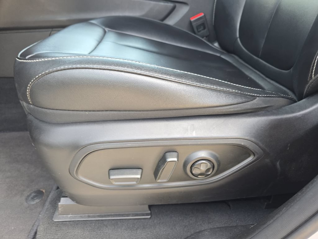 Used 2024 Jeep Grand Cherokee Limited AWD/4WD image 29