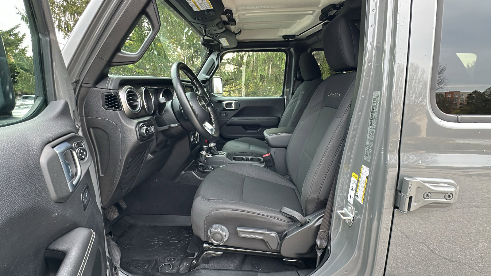 Used 2020 Jeep Wrangler Unlimited Sahara w/ Cold Weather Group image 12