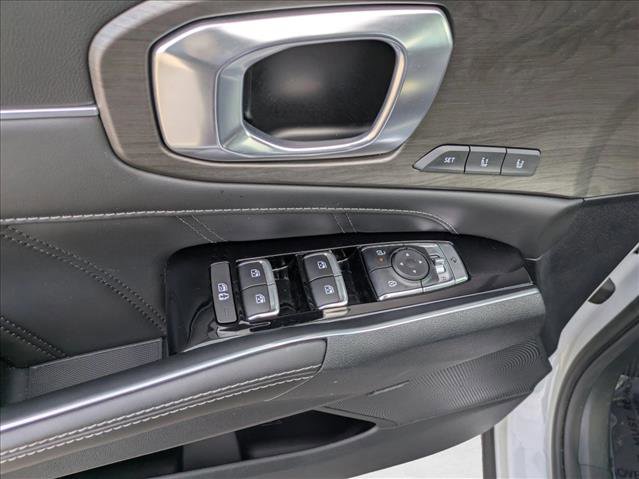 Used 2024 Kia Sorento SX Prestige image 18
