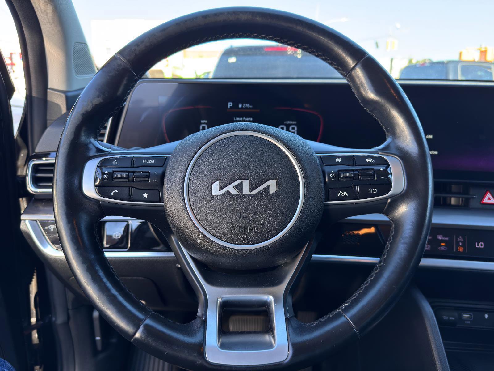 Used 2023 Kia Sportage EX image 17