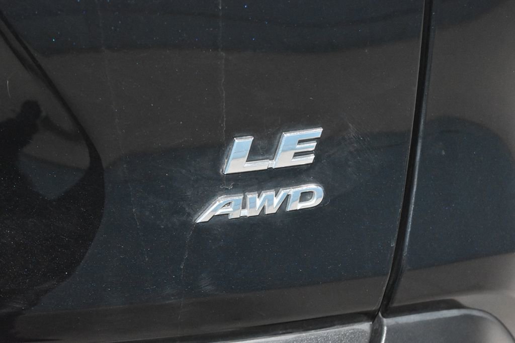 Used 2021 Toyota RAV4 LE image 30
