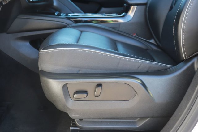 Used 2023 Buick Envision Essence image 9