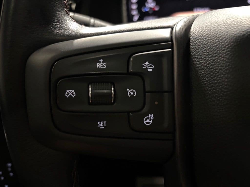 Used 2026 GMC Sierra 2500 AT4X AWD/4WD image 19