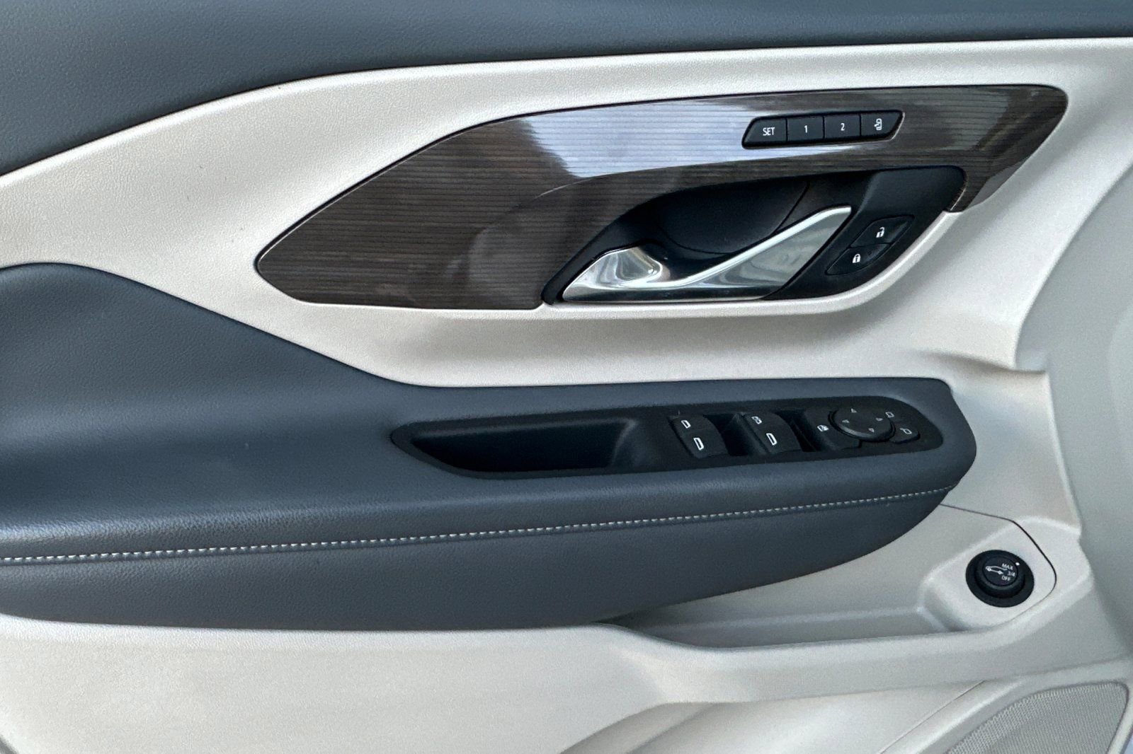 Certified 2022 GMC Terrain Denali image 11