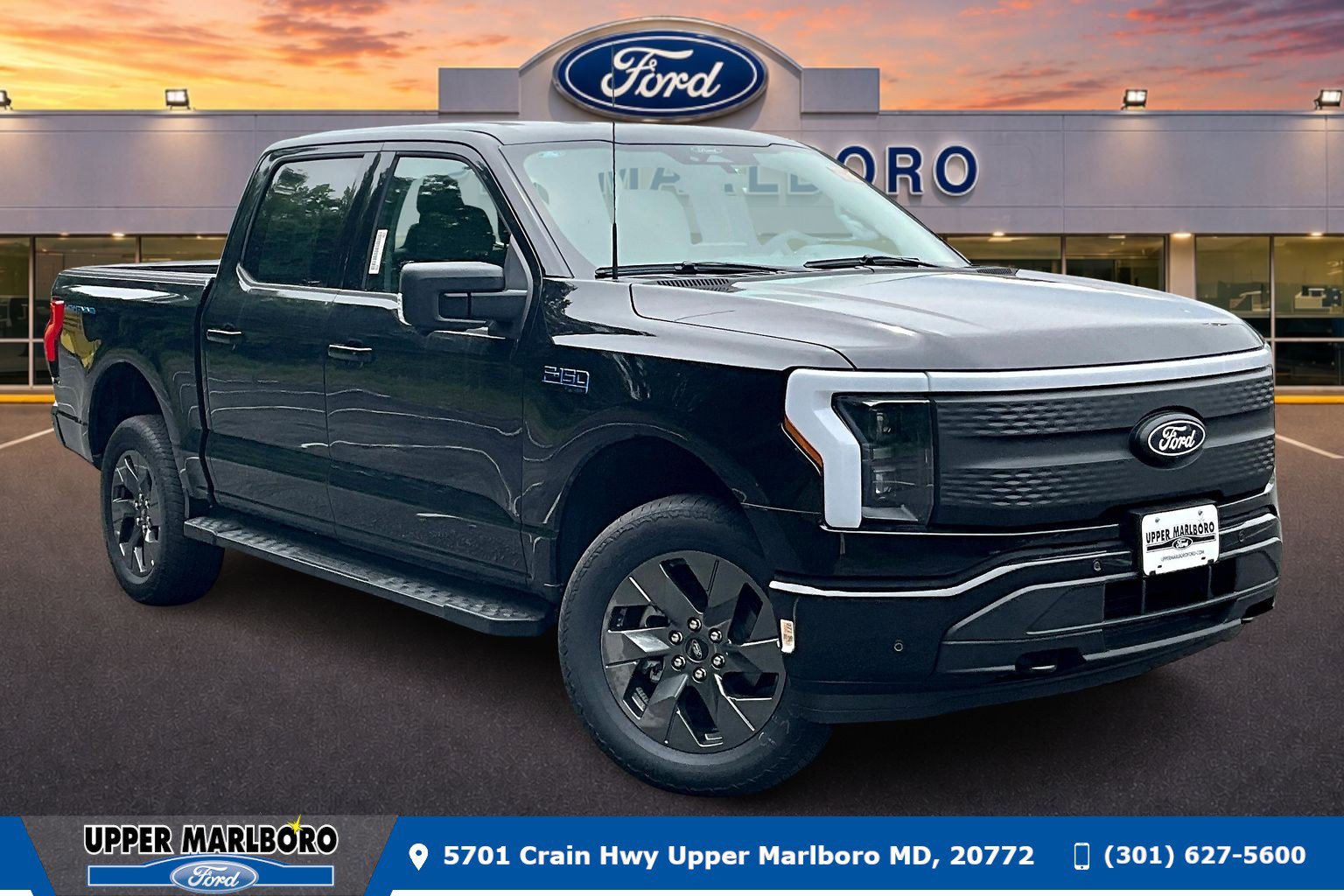 New 2025 Ford F150 Lightning Flash AWD/4WD image 1