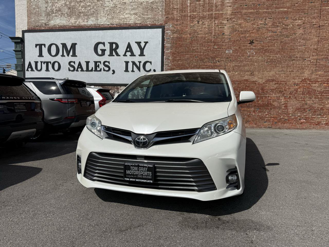 Used 2018 Toyota Sienna XLE Premium