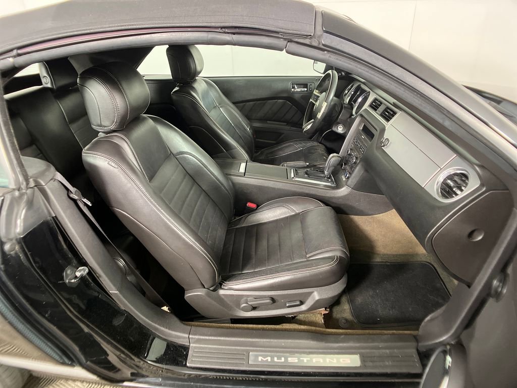 Used 2014 Ford Mustang Premium w/ Equipment Group 202A image 6