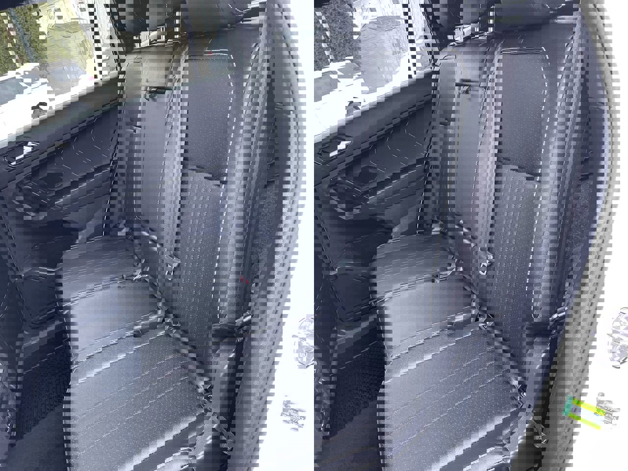 Used 2023 Volkswagen Tiguan SE R-Line image 22