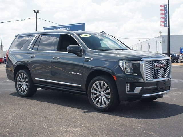 Used 2021 GMC Yukon Denali w/ Denali Premium Package image 2