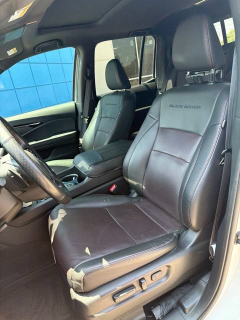 Used 2025 Honda Ridgeline Black Edition image 13