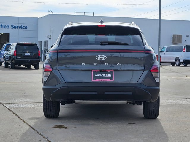 Used 2025 Hyundai Kona SEL image 7