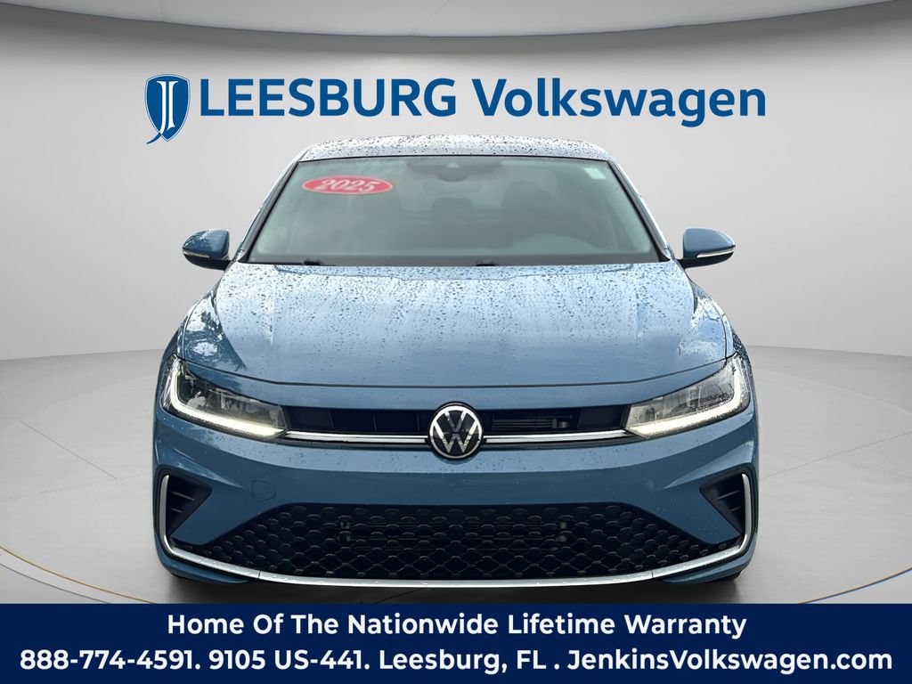 Used 2025 Volkswagen Jetta SEL FWD image 10