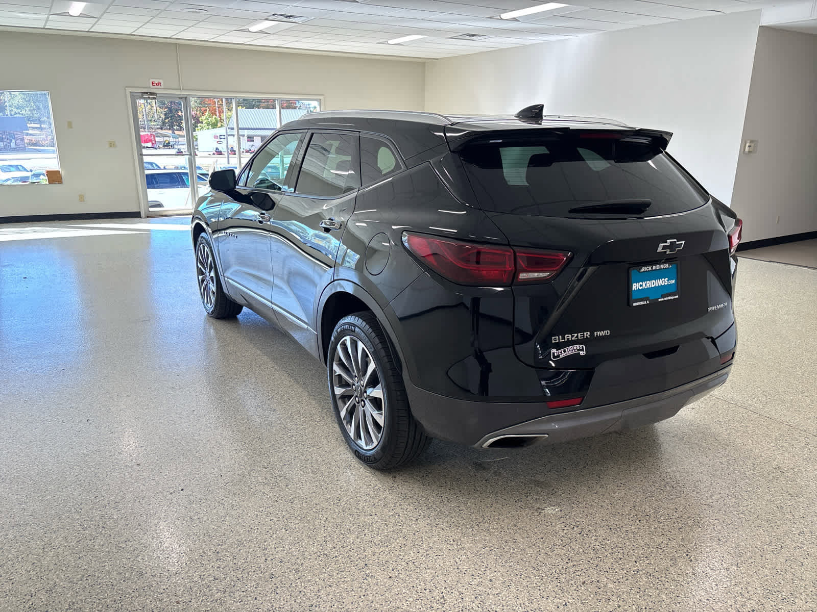 Used 2024 Chevrolet Blazer Premier w/ Enhanced Convenience Package image 8