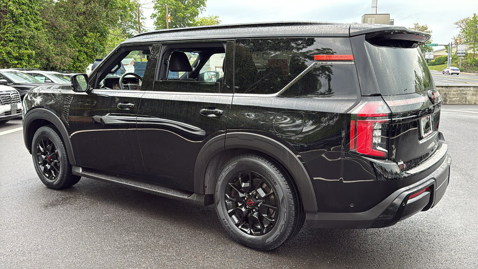 Certified 2025 Nissan Armada PRO-4X w/ Pro-4X Premium Package AWD/4WD image 23